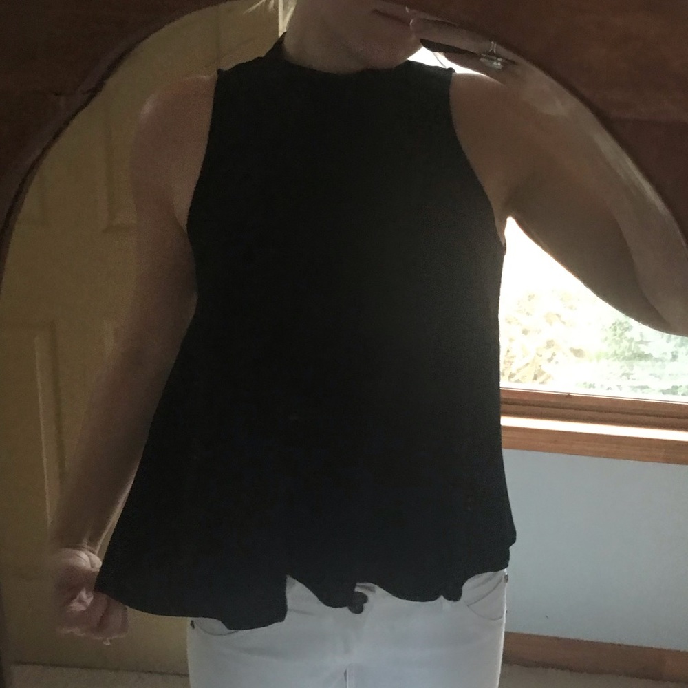 Kinnucans open back shirt
